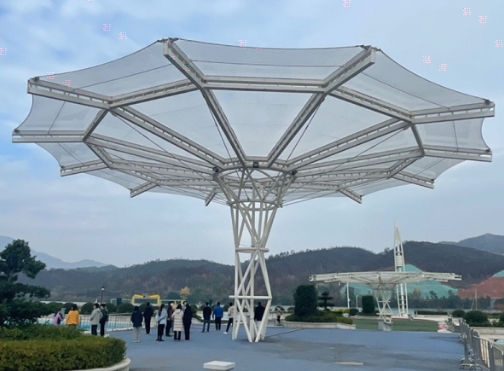 膜結構網球場與露天網球場有什么區別？